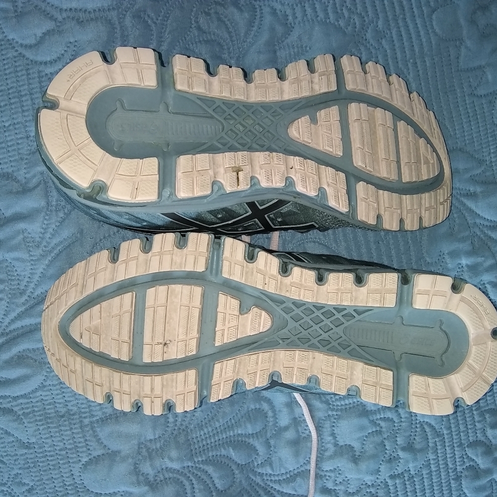 SOLD Asics Gel Quantum 180 - Picture 8 of 8